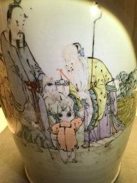 A Chinese qianjiang cai vase with figures in a landscape, 19/20th C.